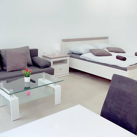 Queen Apartment 4P Wl Wina Bagian luar foto