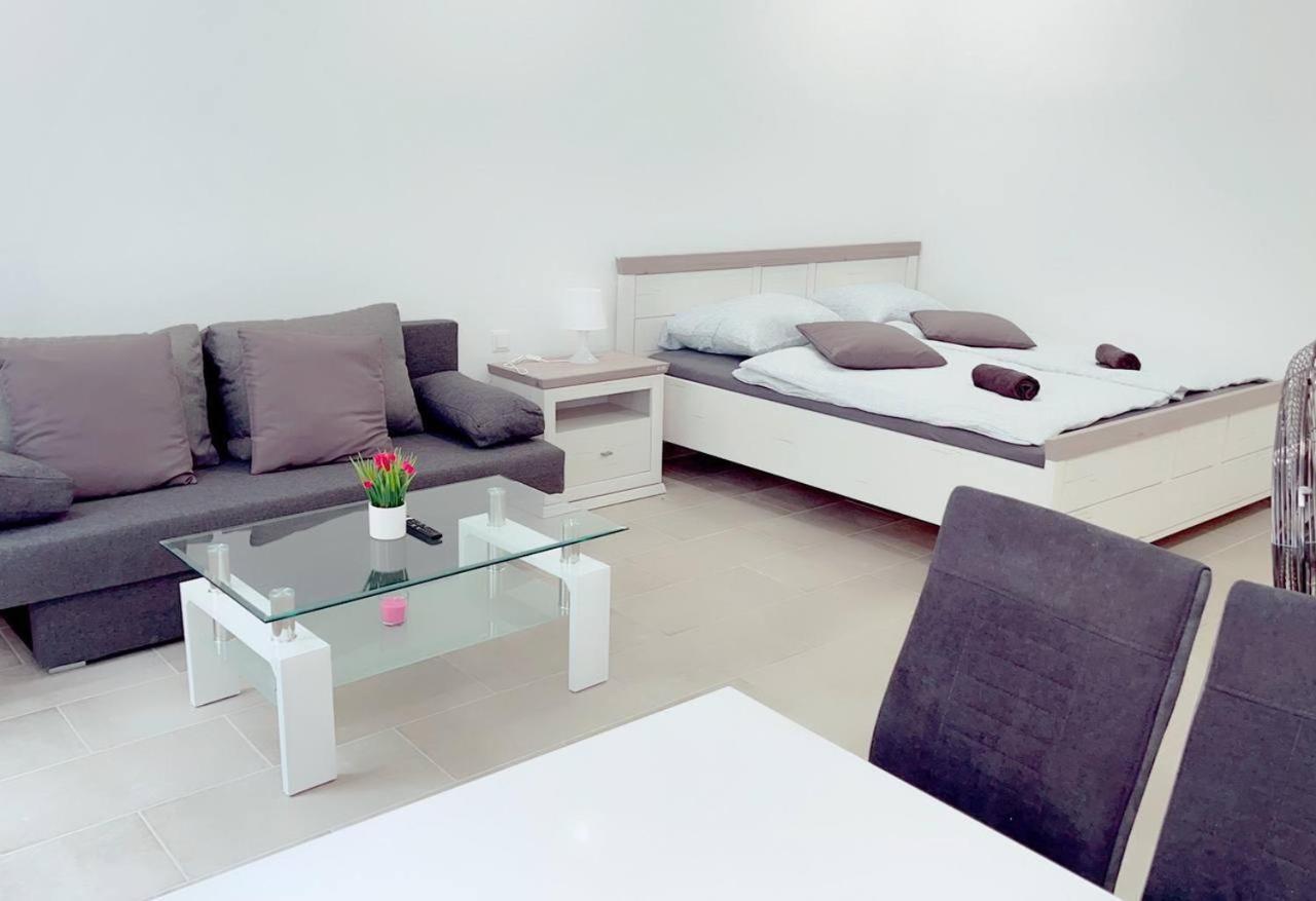 Queen Apartment 4P Wl Wina Bagian luar foto